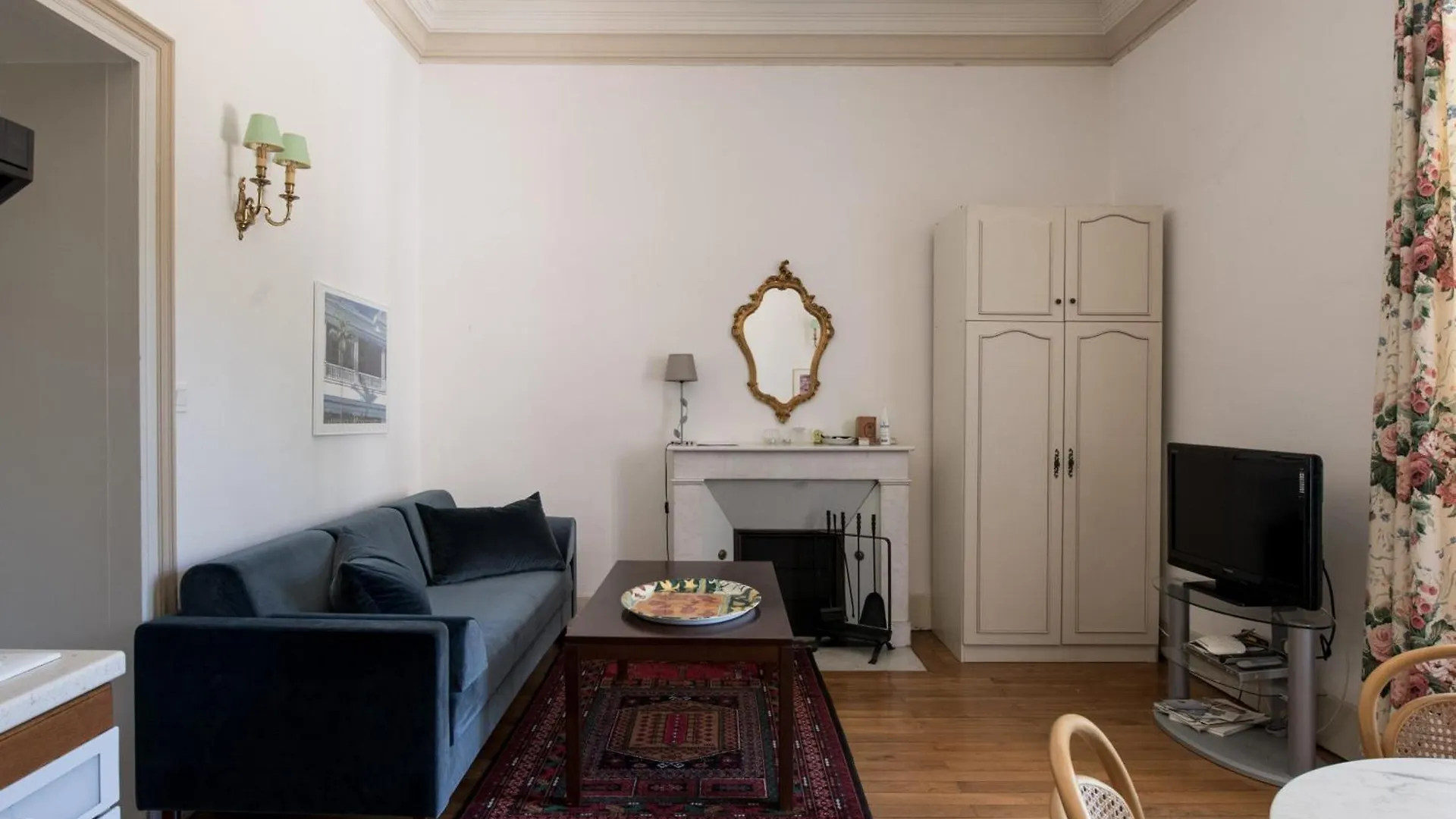 Enjoy Residence Chateau De Monbrison, Apartment For Two Guests Saint-Michel