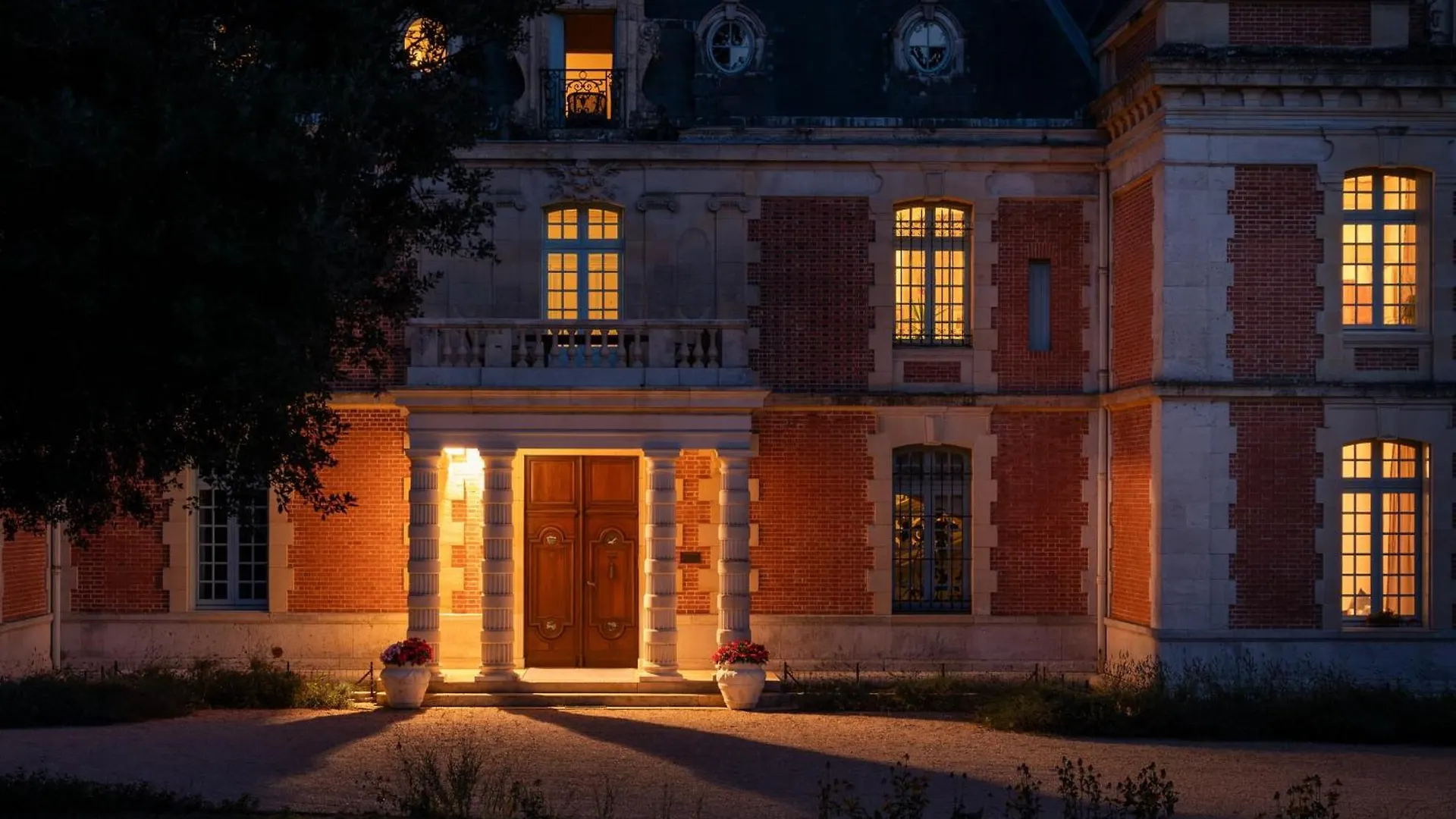 Enjoy Residence Chateau De Monbrison, Apartment For Two Guests Saint-Michel