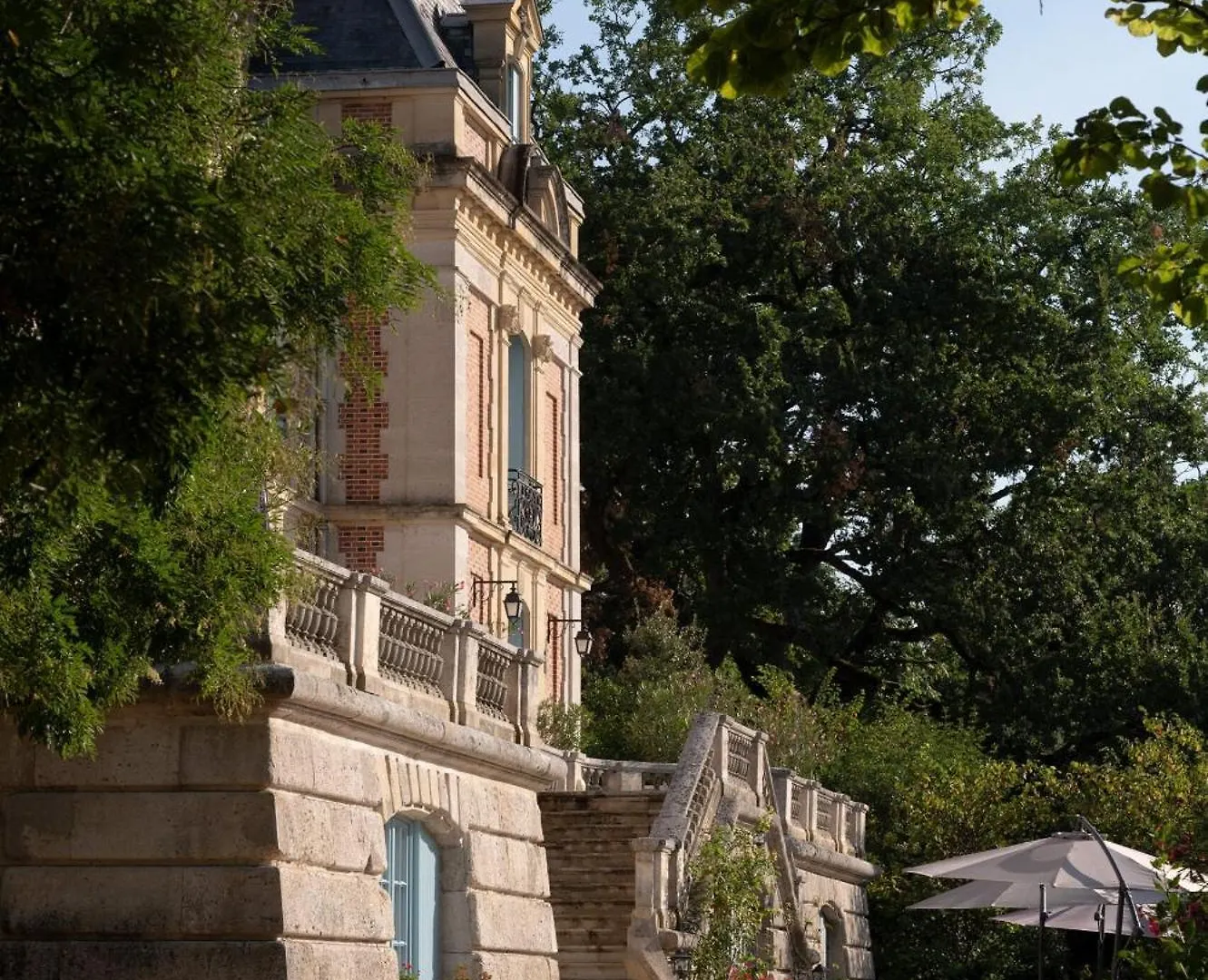 Enjoy Residence Chateau De Monbrison, Apartment For Two Guests Saint-Michel